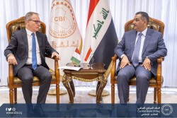 محافظ البنك المركزي العراقي يستقبل السفير الإيطالي