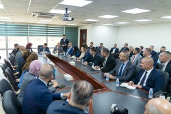 Governor of the Central Bank of Iraq visits the aliraqi Trade Bank and the Industrial Bank