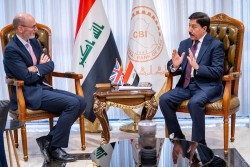 محافظ البنك المركزي العراقي يستقبل السفير البريطاني لدى العراق