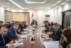 The Central Bank hosts a meeting to regulate electronic commerce in Iraq