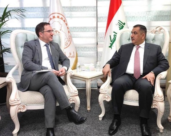 معالي محافظ البنك المركزي العراقي يلتقي سعادة سفير بريطانيا في بغداد