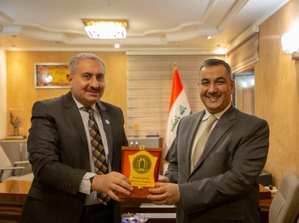 محافظ البنك المركزي العراقي يستقبل رئيس جامعة بغداد