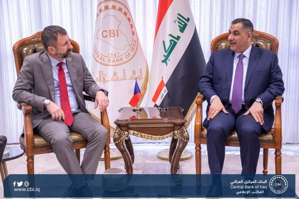 محافظ البنك المركزي العراقي يستقبل سفير جمهورية التشيك في بغداد