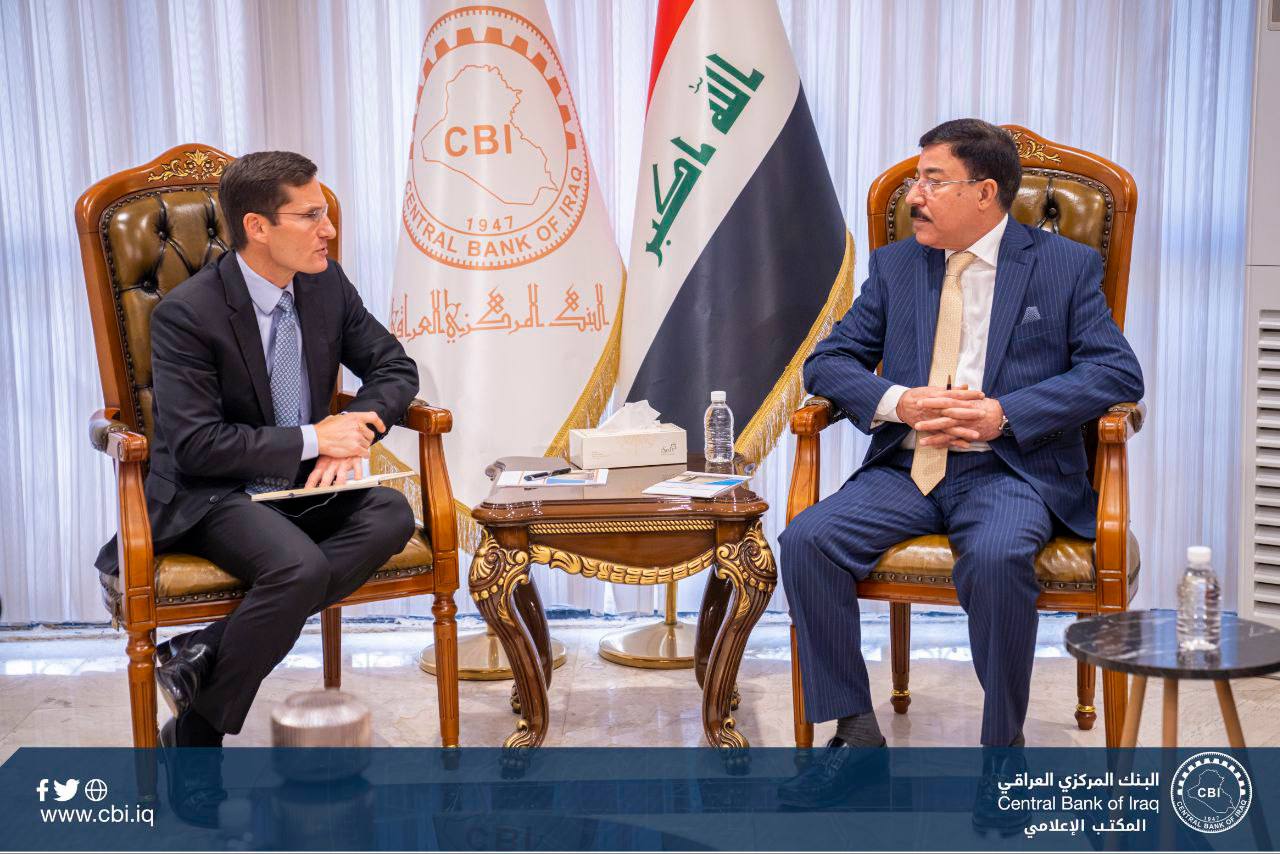 محافظ البنك المركزي العراقي يستقبل الرئيس الإقليمي لشركة ڤيزا العالمية