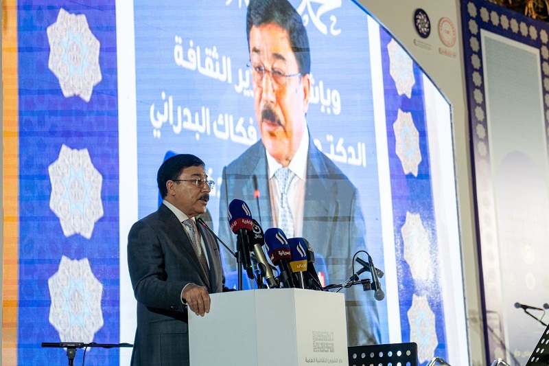 اقامة المهرجان الفني بحضور السيد محافظ البنك المركزي بمناسبة تأسيس دار الشؤون الثقافية ودخولها اليوبيل الذهب