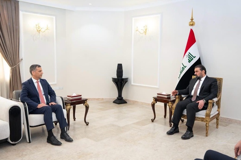 محافظ البنك المركزي يَزور رئيس مجلس النواب  ويؤكدان على تعزيز الاستقرار المالي والإصلاح المصرفي